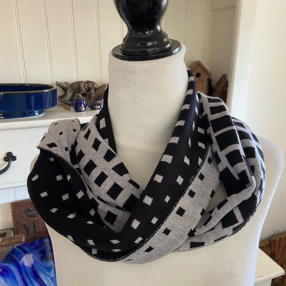 String Theory - Picture 2 of 4